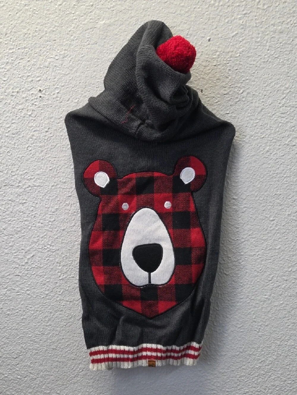 Hotel Doggy Buffalo Plaid Knit Hoodie With Pompom Sz L